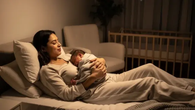 Erholsamer Schlaf nach der Geburt: Tipps für das Wochenbett und kreative Schlafrituale